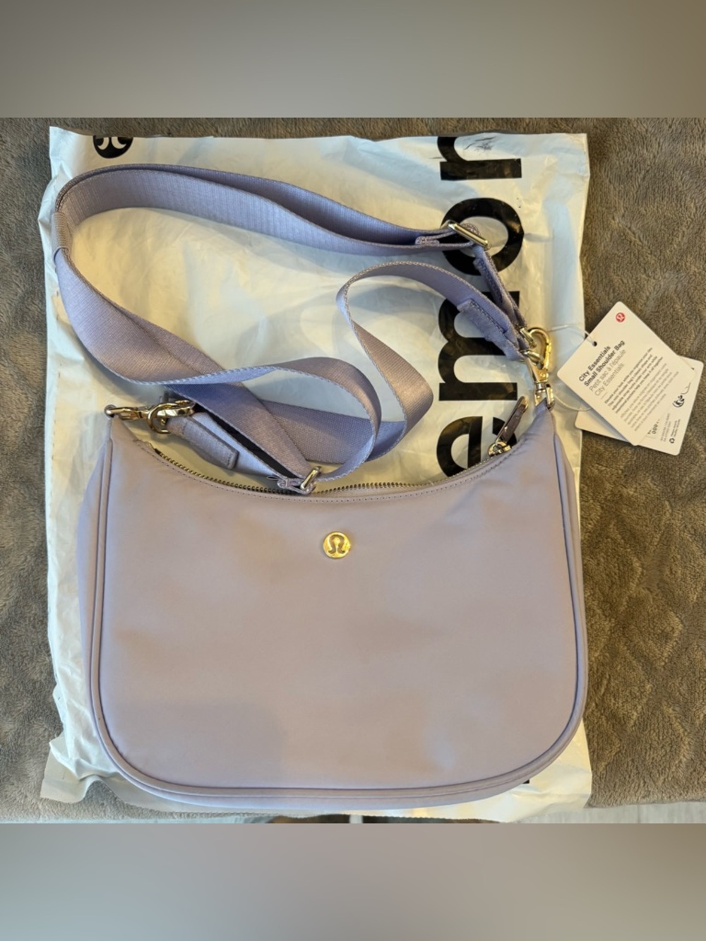 lululemon City Essentials Small Shoulder Bag 3L purse purple lavender frost